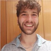 Soy graduado en Sociología aplicada y doy clases de sociales a jovenes estudiantes de ESO tanto en castellano como en euskera